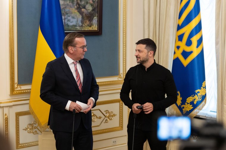 Zelenszkij szerint az ukránok visszaszorítják az oroszokat Szumiban
