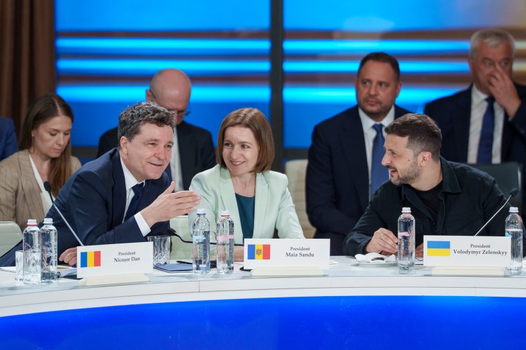 Nicuşor Dan diplomáciája