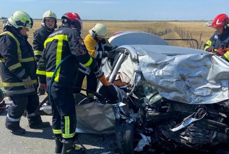 Két ember meghalt egy Arad megyei közlekedési balesetben