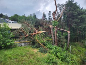 Ismét lecsapott a vihar, sok a sérült a népszerű üdülővárosban (Videó)