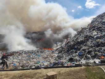 Ég a megye szemétlerakója Szásztörpényben