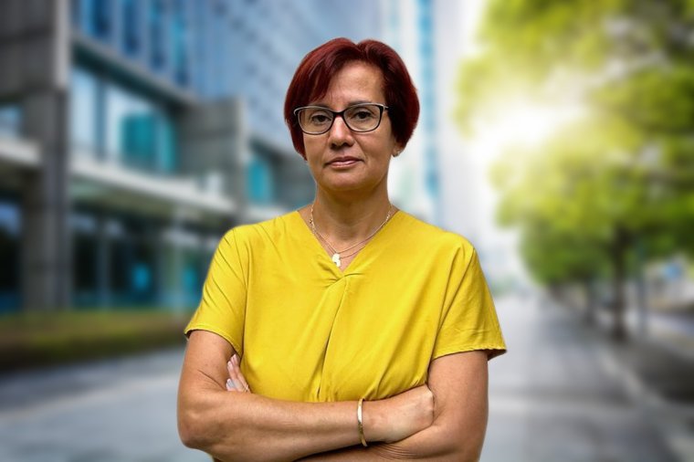Szakszervezet: olyan terror uralkodik a kormányban, hogy a kormányszóvivő nem meri használni a szolgálati autóját