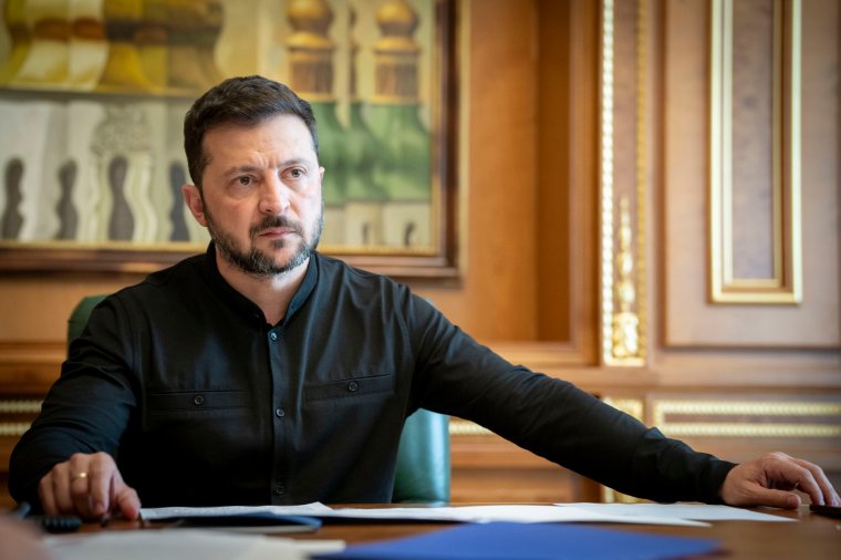 Zelenszkij beterjesztette a korrupcióellenes hatóságokat szabályozó új törvényt a tiltakozáshullám hatására