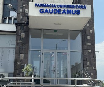 Nyomokban sem tartalmaz magyar nyelvet a marosvásárhelyi egyetemi gyógyszertár, tiltakozik az RMDSZ