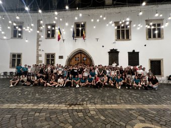 Erdély és Magyarország minden egyházkörének frissen konfirmáltjai az unitárius mozgótáborban