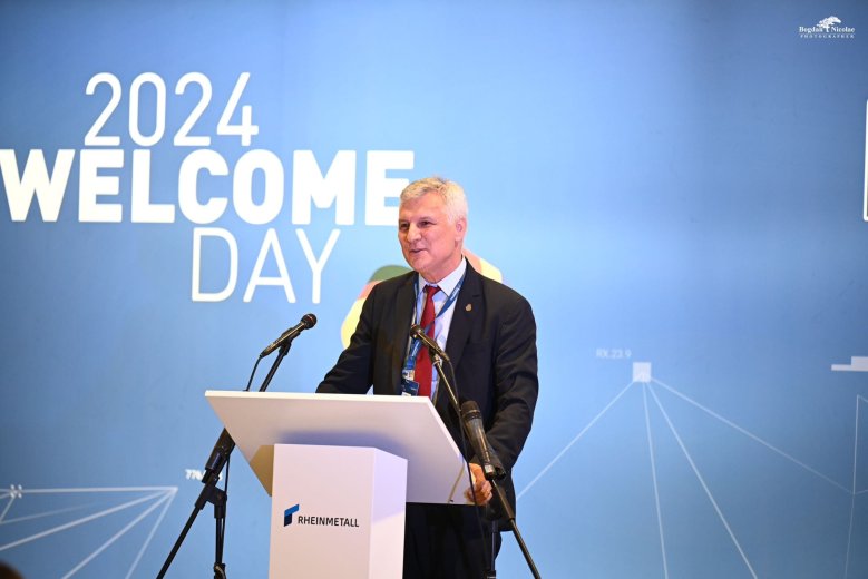 A kormány csődbe viszi az országot – mondja az egyik kormánypárt szenátusi frakcióvezetője, botrány a költségvetés miatt