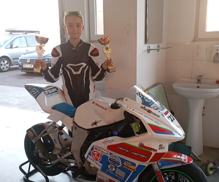 Újabb siker Váradi Zsolttól: ismét dobogós a tízéves motoros
