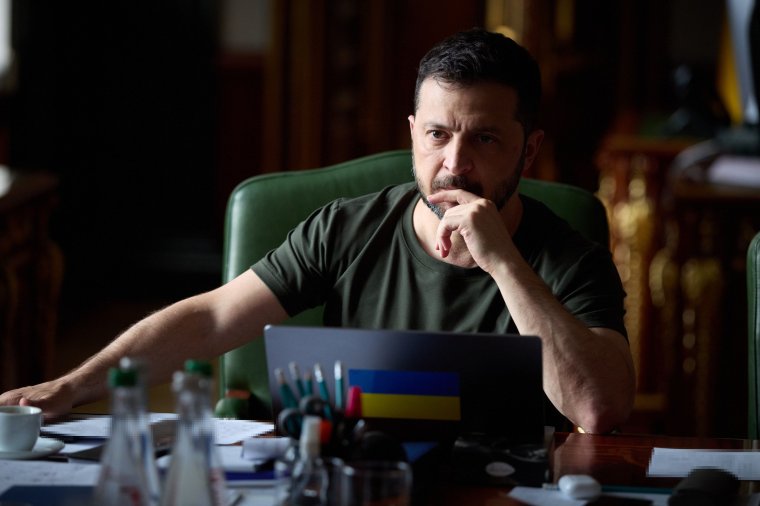 Putyin után Zelenszkijjel is találkozik az amerikai elnök