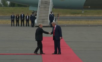 Trump péntekig összehozná a háromoldalú csúcstalálkozót, Putyin az egész Donbaszt akarja