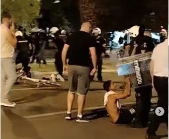 Folytatódtak az utcai összecsapások Szerbiában