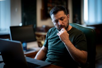 Zelenszkij: Ukrajna kész a békéért dolgozni, hétfőn találkozom Trumppal