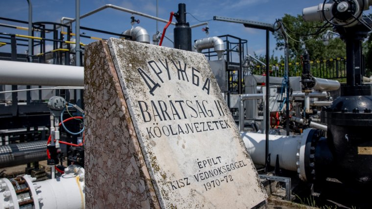 Szlovákiába igen, Magyarországra viszont még nem indult el a teljes kapacitású kőolajtranzit a Barátság kőolajvezetéken
