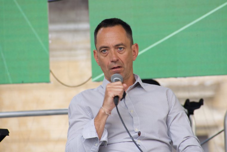 Csoma a bírák és ügyészek nyugdíjköveteléséről: túlzás és nem méltányos