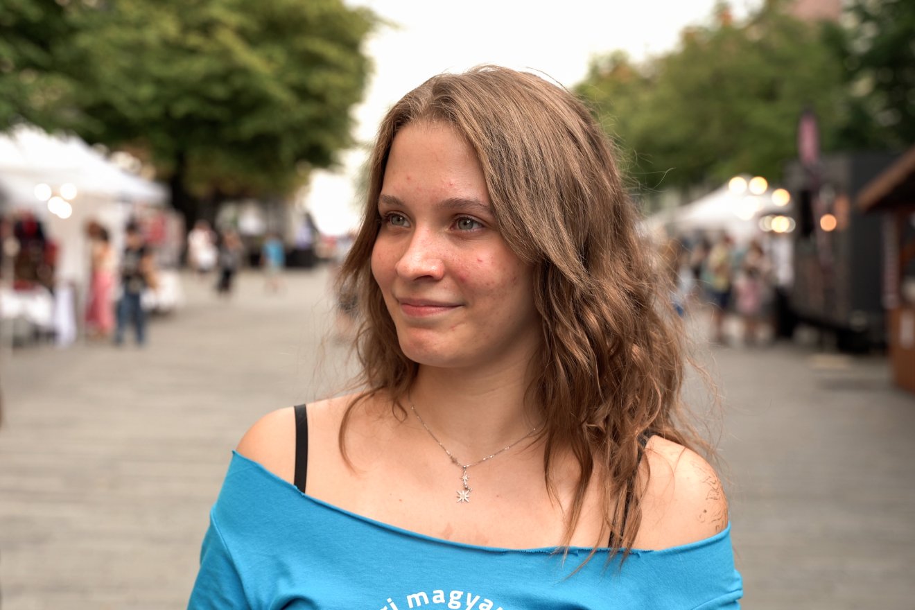 Both Emese Csenge önkéntes •  Fotó: Orbán Orsolya