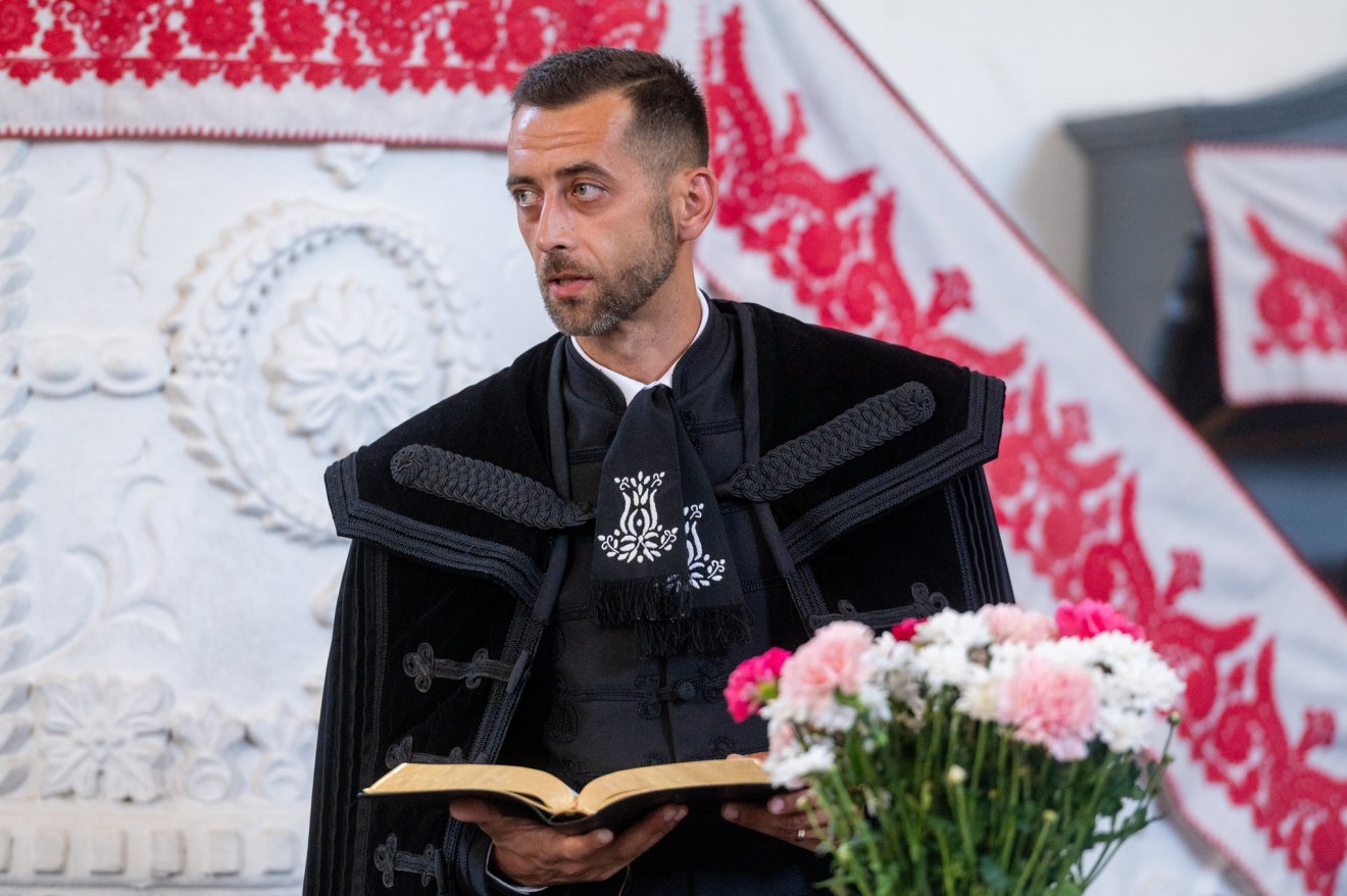 Márton István lelkipásztor szerint a szövérdi nép mindig szerette egyházát, és ez a közmunkákból is meglátszott •  Fotó: Kiss Gábor/Erdélyi Református Egyházkerület