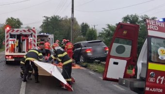 A szemközti forgalmi sávba átsodródott gépkocsi sofőrje szenvedett halálos balesetet Bihar megyében