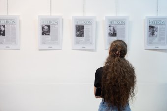 Vándorló rovatok, megőrzött folytonosság: tárlat a Helikon folyóirat 35 évéről a Kolozsvári Magyar Napokon
