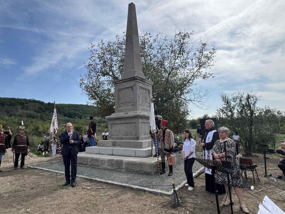 Beszédet mondott többek között Winkler Gyula RMDSZ-es EP-képviselő •  Fotó: Facebook/Winkler Gyula