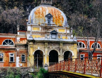 Államosítás és világörökségi álom: a kulturális minisztérium tervei Herkulesfürdő megmentésére