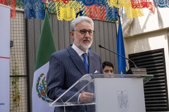 Nicușor Dan hazarendelte Mexikóból a kémfőnöknek kiszemelt Marius Lazurcát