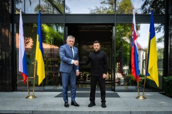 Zelenszkij szerint az orosz gáznak és kőolajnak nincs jövője, Robert Fico viszont országa érdekeit tartja szem előtt
