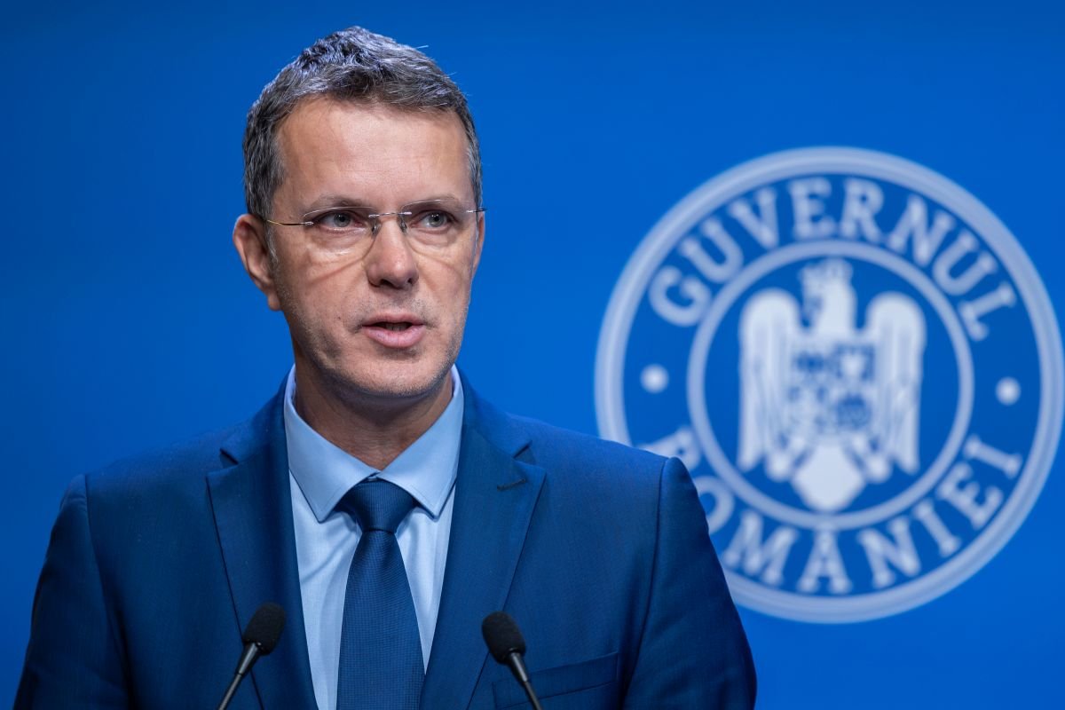 A védelmi miniszter szerint a művelet parancsnokának minden esetben engedélye lesz az orosz drónok lelövésére