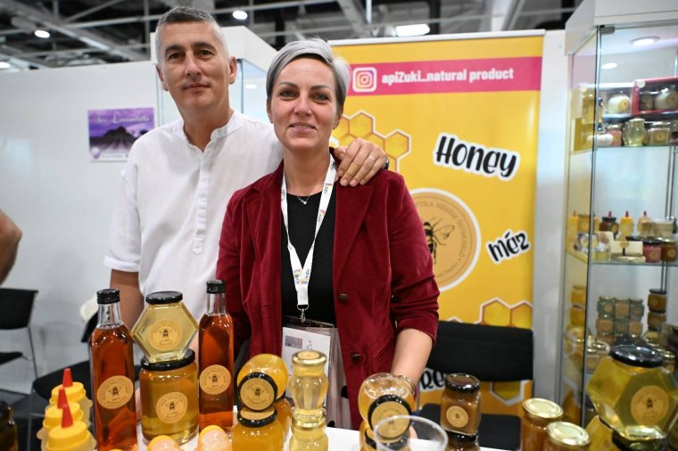 Egyedi ízvilággal, interaktív programokkal népszerűsíti a mézfogyasztást Kiss Attila nagykárolyi méhész