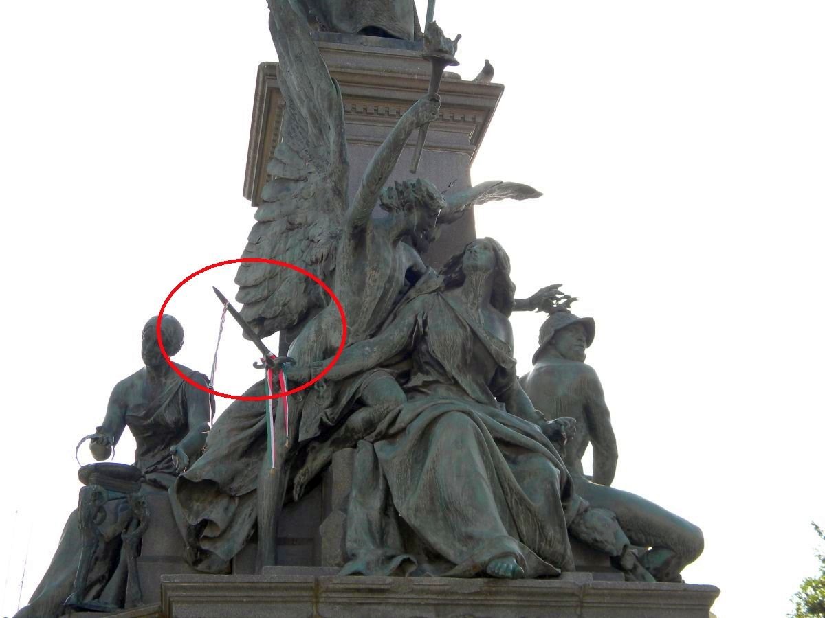 Tavaly tavasszal még megvolt a tőr pengéje •  Fotó: Pataky Lehel Zsolt