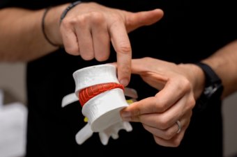 Csontkovács vagy kuruzsló? – Így különböztethető meg a szakember a sarlatántól