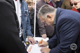 Aláírásgyűjtés indult Magyarországon a háborús tervek ellen