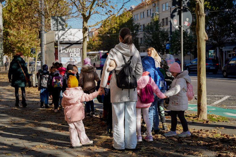 November 3-án kezdődik az újabb iskolai modul, nemsokára kapják az ösztöndíjakat a diákok