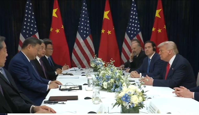 Trump: „nagyszerű” találkozóm volt Hszi Csin-pinggel