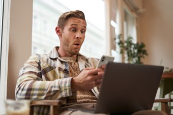 Új átverés terjed: pornóoldalakon bukkannak fel hamis rendőrségi bírságok