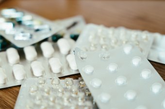 Óva int a gyógyszerkészletek felhalmozásától az egészségügyi miniszter: nincs válság