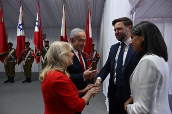 Bíróság: Izraelnek gondoskodnia kell a gázai civilekről – Vance: le kell fegyverezni a Hamászt és újjá kell építeni Gázát