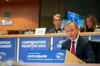 Uniós biztos: belső vizsgálat indult a magyar hatóságoknak tulajdonított kémkedési vádak ügyében