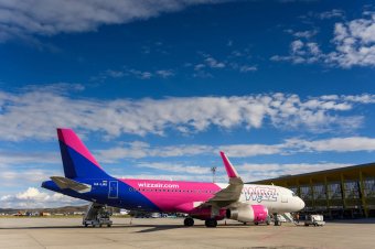 Új járatokat indít a téli szezonra Kolozsvárról a Wizz Air