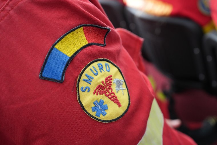 Lezuhant két férfi Aradon egy tízemeletes tömbház tetejéről