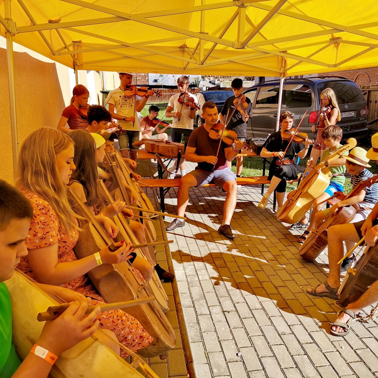 gardon hangszerkészítés