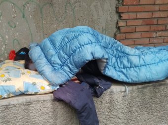 Koldulásellenes kampányt indít az alföldi megyeszékhely önkormányzata