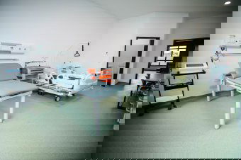 Átadták, hamarosan modern tüdőkórházban látják el a betegeket Sepsiszentgyörgyön