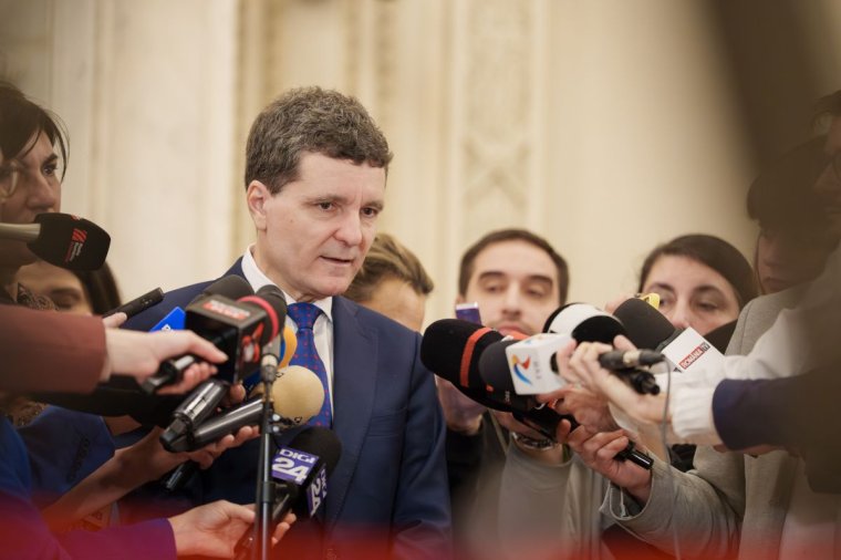 Balesetnek tekinti a román légtérbe behatoló drónokat Nicușor Dan