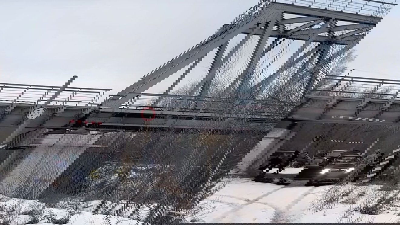 Moszkva szerint az ukrán titkosszolgálat megbízásából akartak kisiklatni egy vonatot