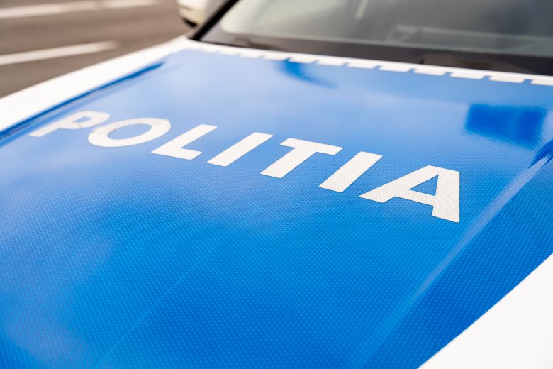 Három autót törtek fel Csíkszentmártonban a vasárnapi esti mise alatt