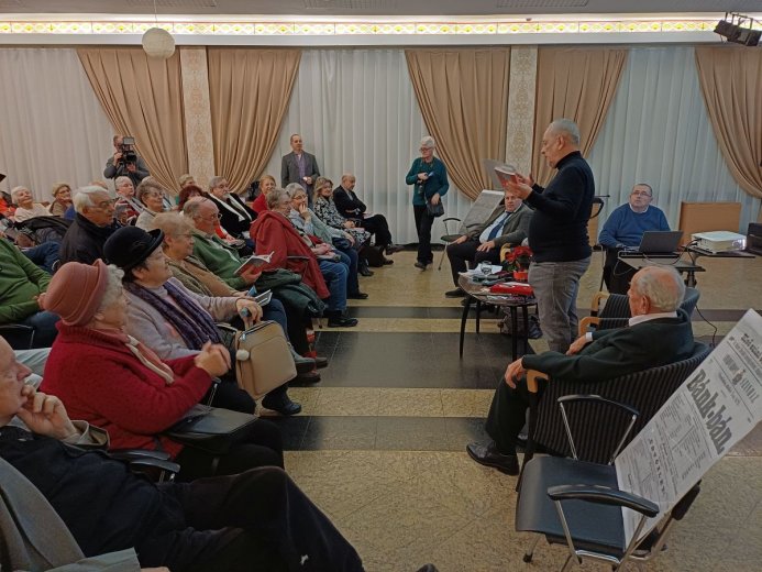 Majdnem 150 év korrajza fedezhető fel az aradi színlapokból