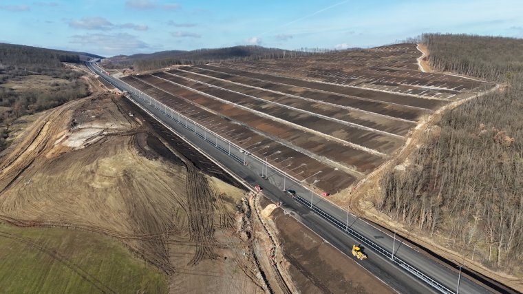 Románia megvalósításai után áhítozik az euróövezet tagja