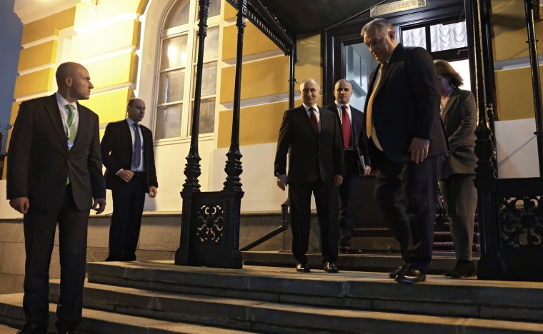 „Az európai józan ész hangja”. Orosz dicséret, német bírálat Orbánnak