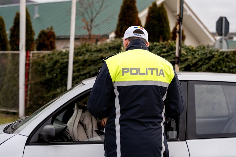 Rendőrségi mérleg: két óra alatt mintegy 150 bírság és tucatnyi bevont jogosítvány