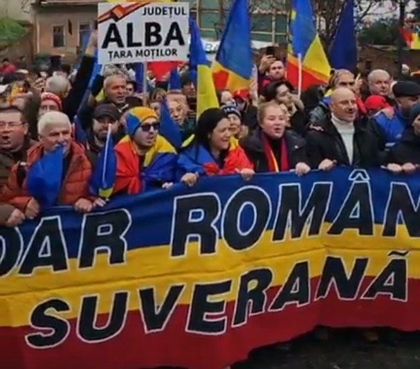 Simion és Georgescu is Gyulafehérváron tölti híveivel a román nemzeti ünnepet