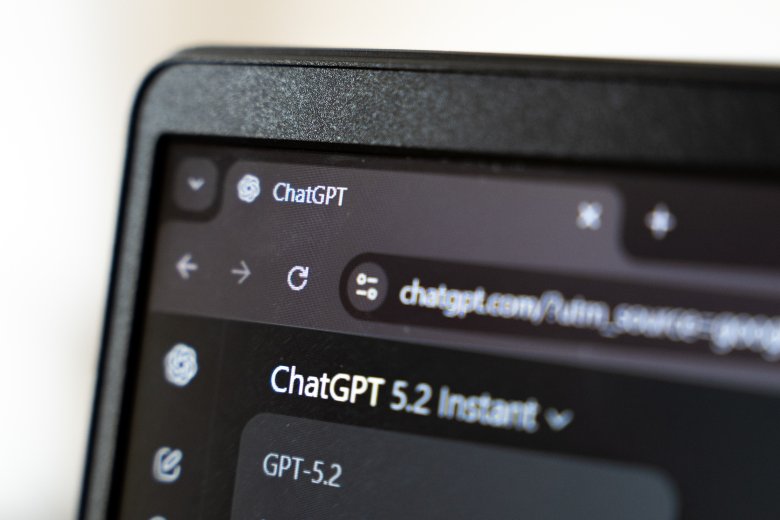 Felmérés: a romániai fiatalok több mint 90 százaléka igényli az AI-ra vonatkozó ismeretek elmélyítését